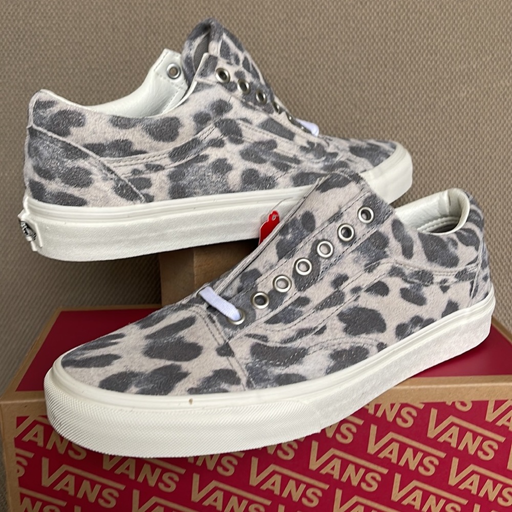 Vans Women's Gray and White Leopard Print Low Top Sneakers - Picture 9 of 16